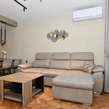 инфинити * Veliko Tarnovo