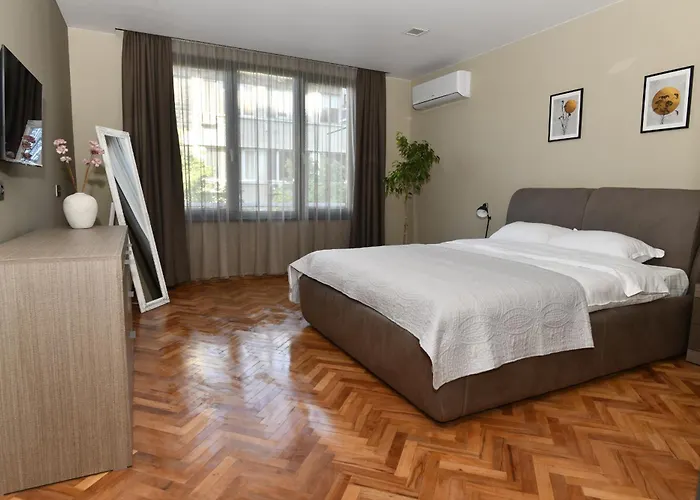 инфинити * Veliko Tărnovo