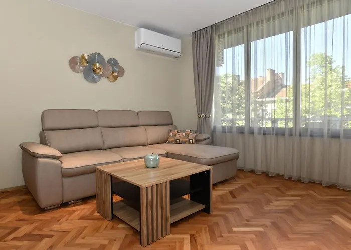 Apartment инфинити *