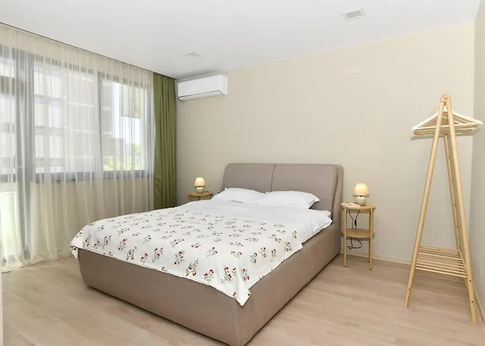 инфинити * Veliko Tărnovo