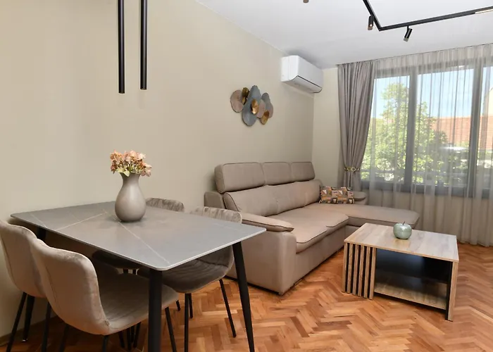 инфинити * Veliko Tărnovo